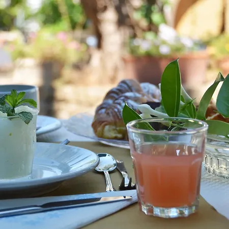 Nocleg ze śniadaniem Canisello